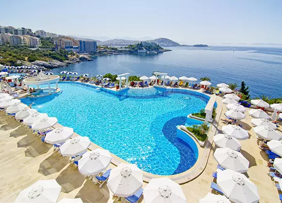 KURUMAR HOTEL DELUXE