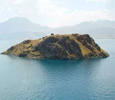 جزیره آختامار وان